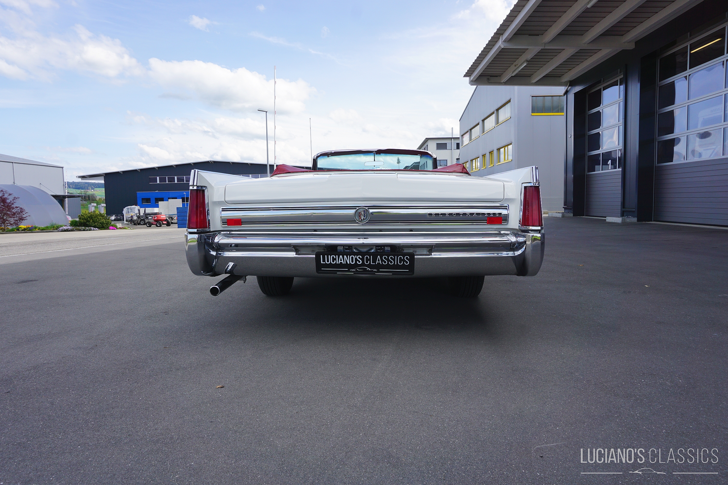 Buick Electra 225 