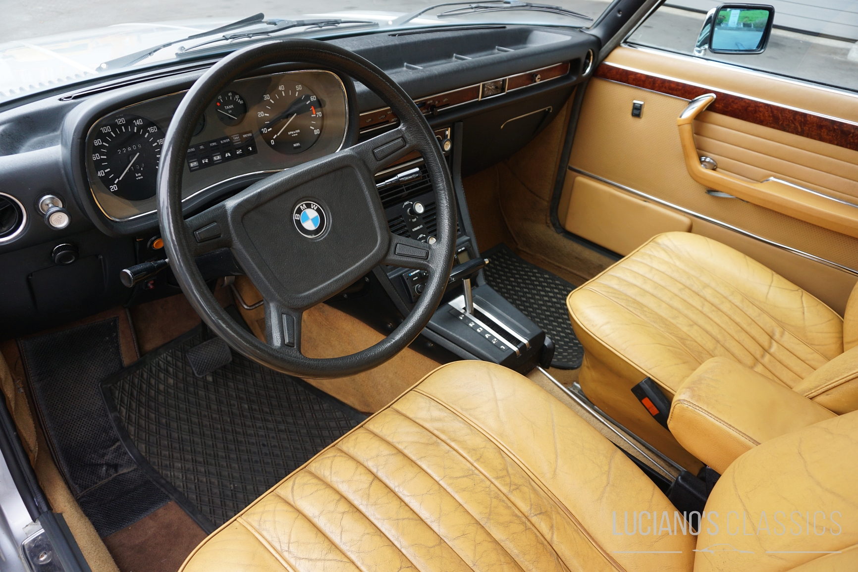 BMW E3 3.3 L