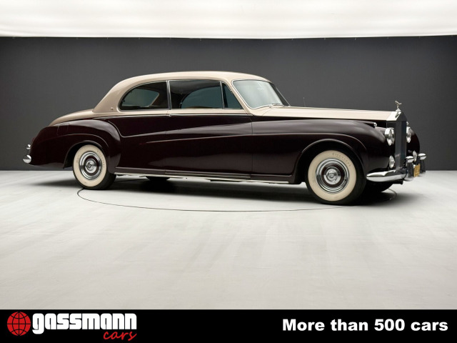 Rolls Royce Phantom V Saloon Coupe, by James Young Matching 