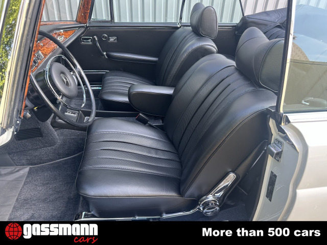 Mercedes Benz 280 SE 3.5 Cabriolet W111 