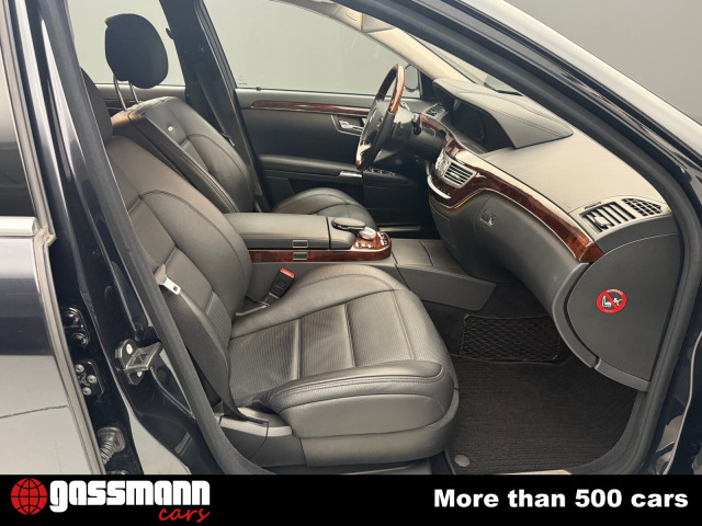 Mercedes Benz S 63 AMG Limousine - W221 