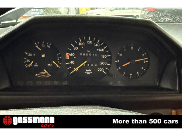 Mercedes Benz 200 Limousine W124 