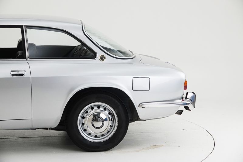 Alfa Romeo GTV 1750 \'71 