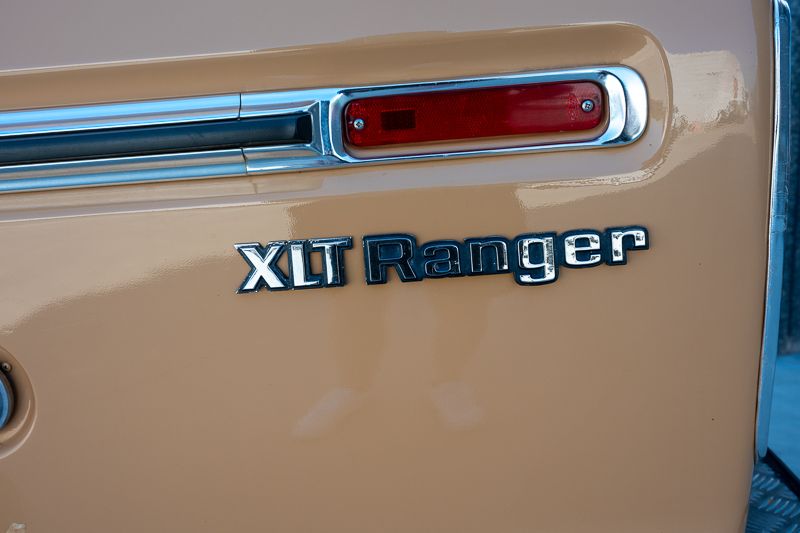 Ford F150 XLT Ranger V8 \'76 