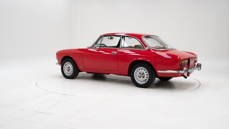 Alfa Romeo 2000 GT Veloce \'74 
