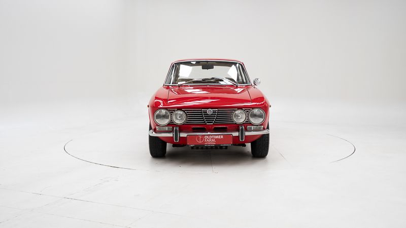 Alfa Romeo 2000 GT Veloce \'74 
