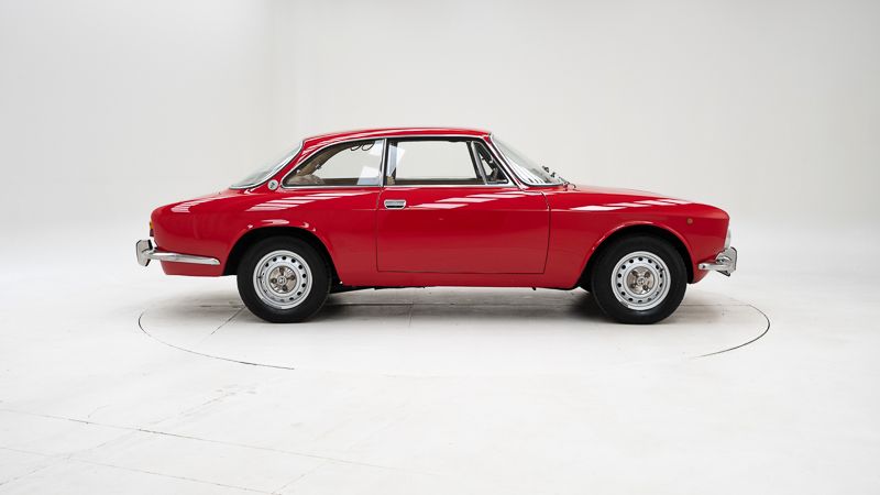 Alfa Romeo 2000 GT Veloce \'74 