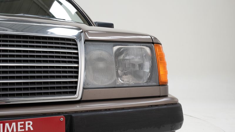 Mercedes Benz 230 CE \'88 