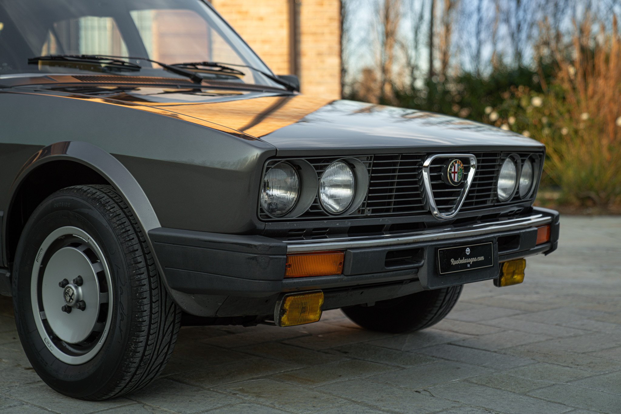 Alfa Romeo ALFETTA INIEZIONE QUADRIFOGLIO ORO 