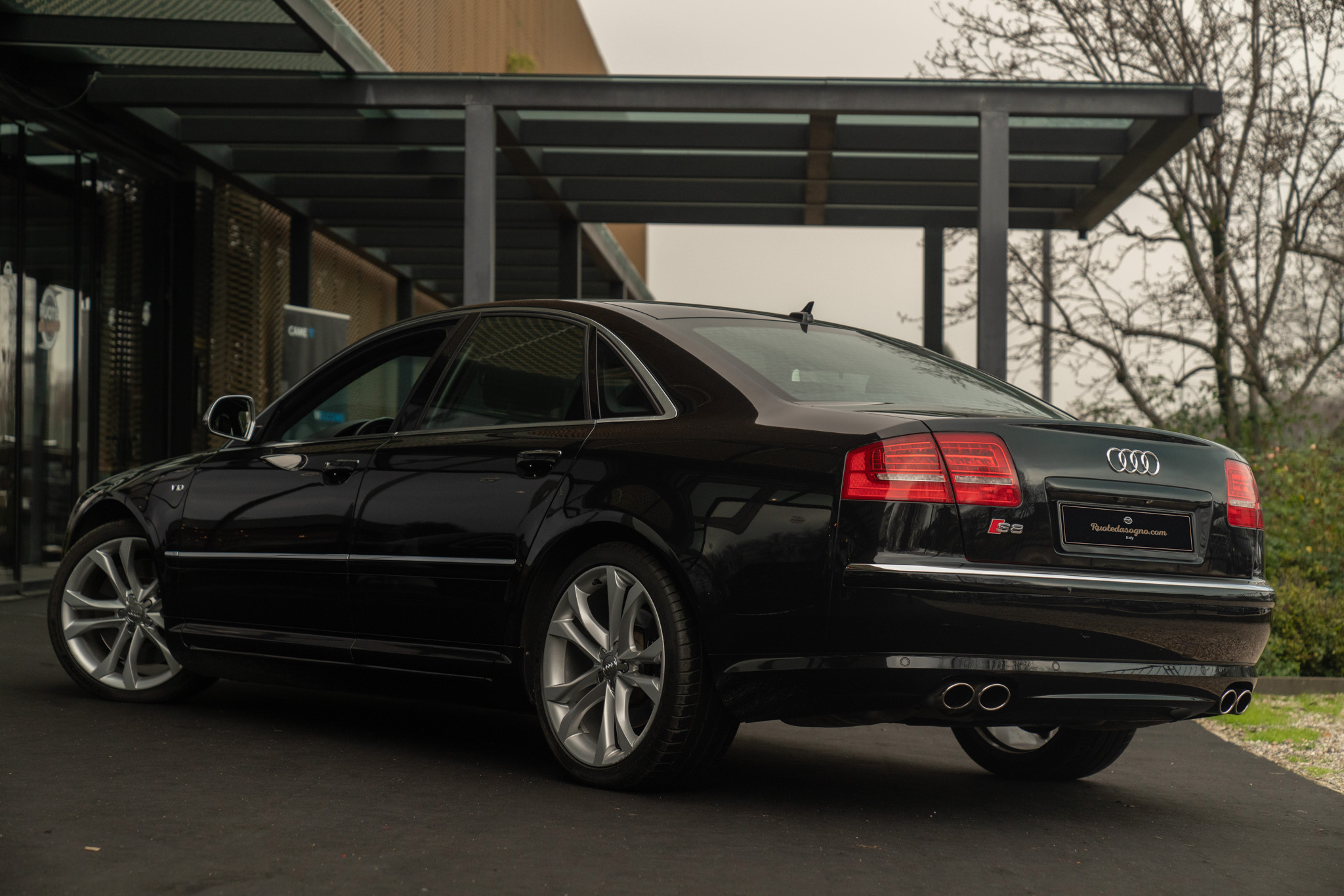 Audi S8 V10 