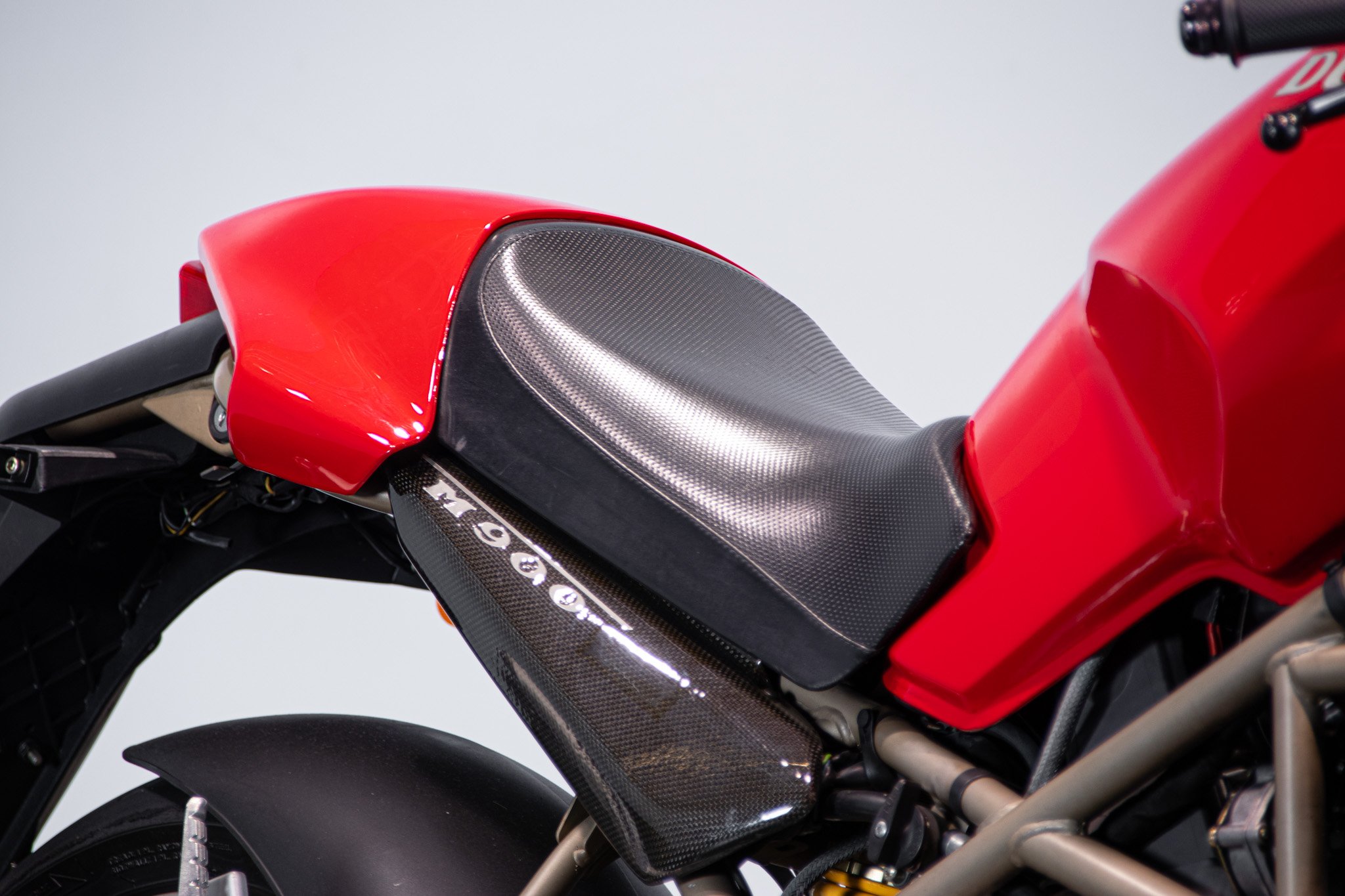 Ducati MONSTER 900 