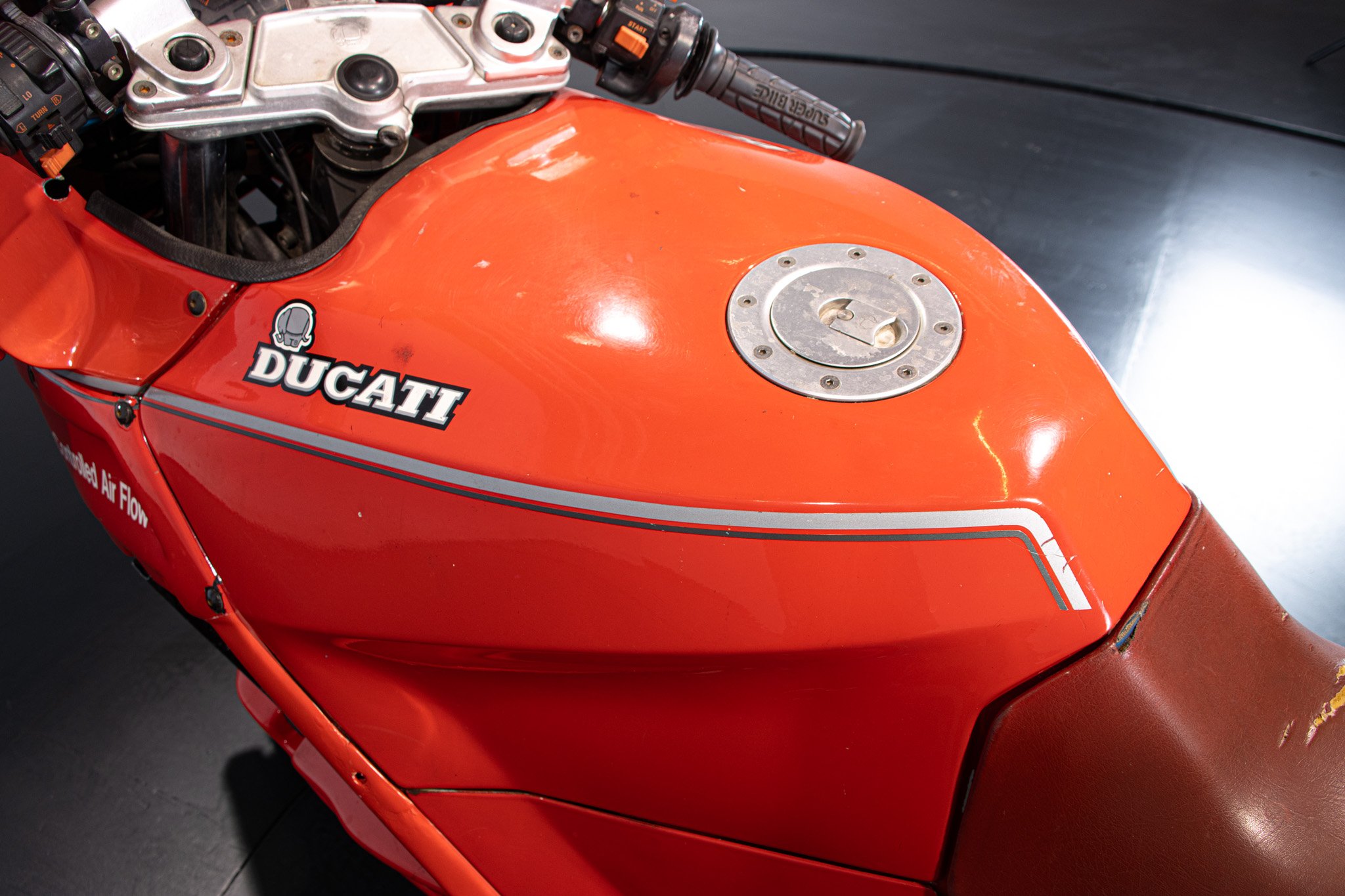 Ducati PASO 750 