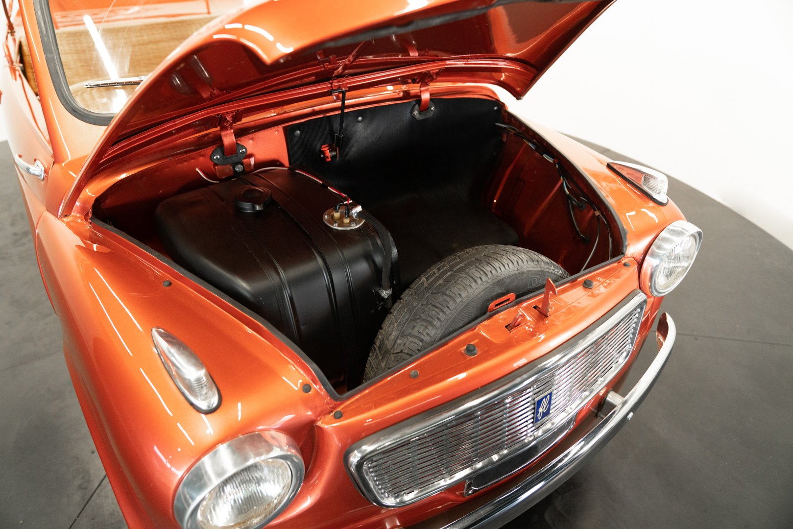 Fiat 600 \"Maggiolina\" by Francis Lombardi 