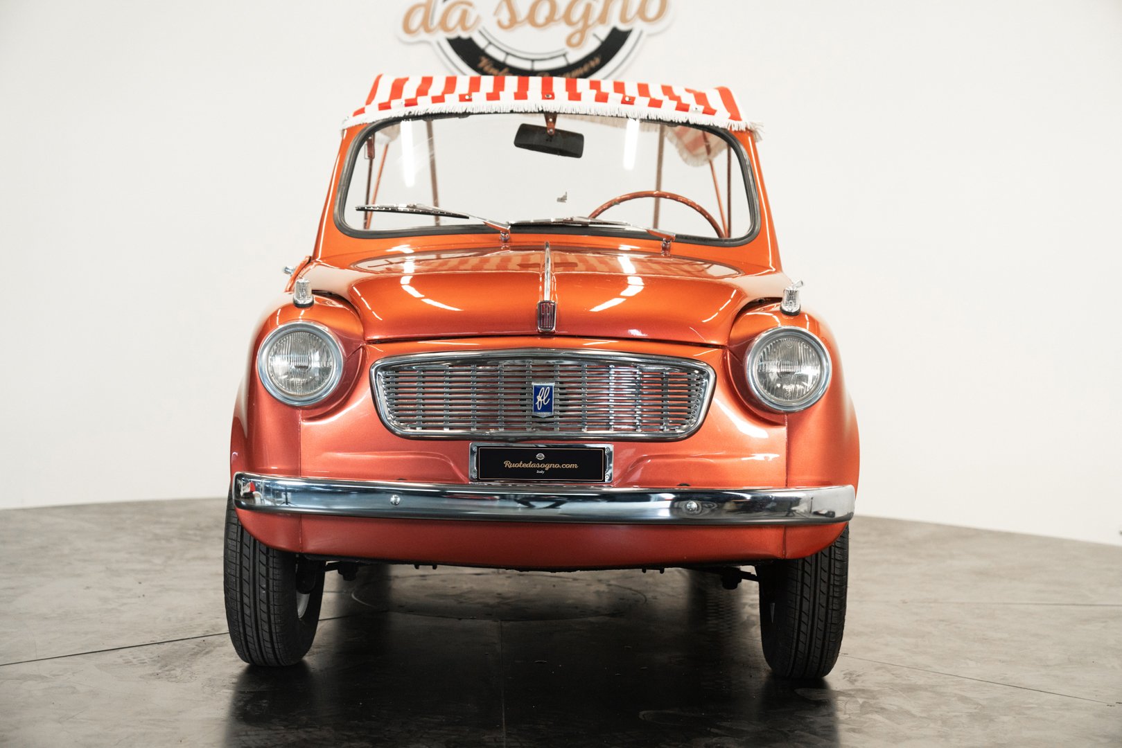 Fiat 600 \"Maggiolina\" by Francis Lombardi 