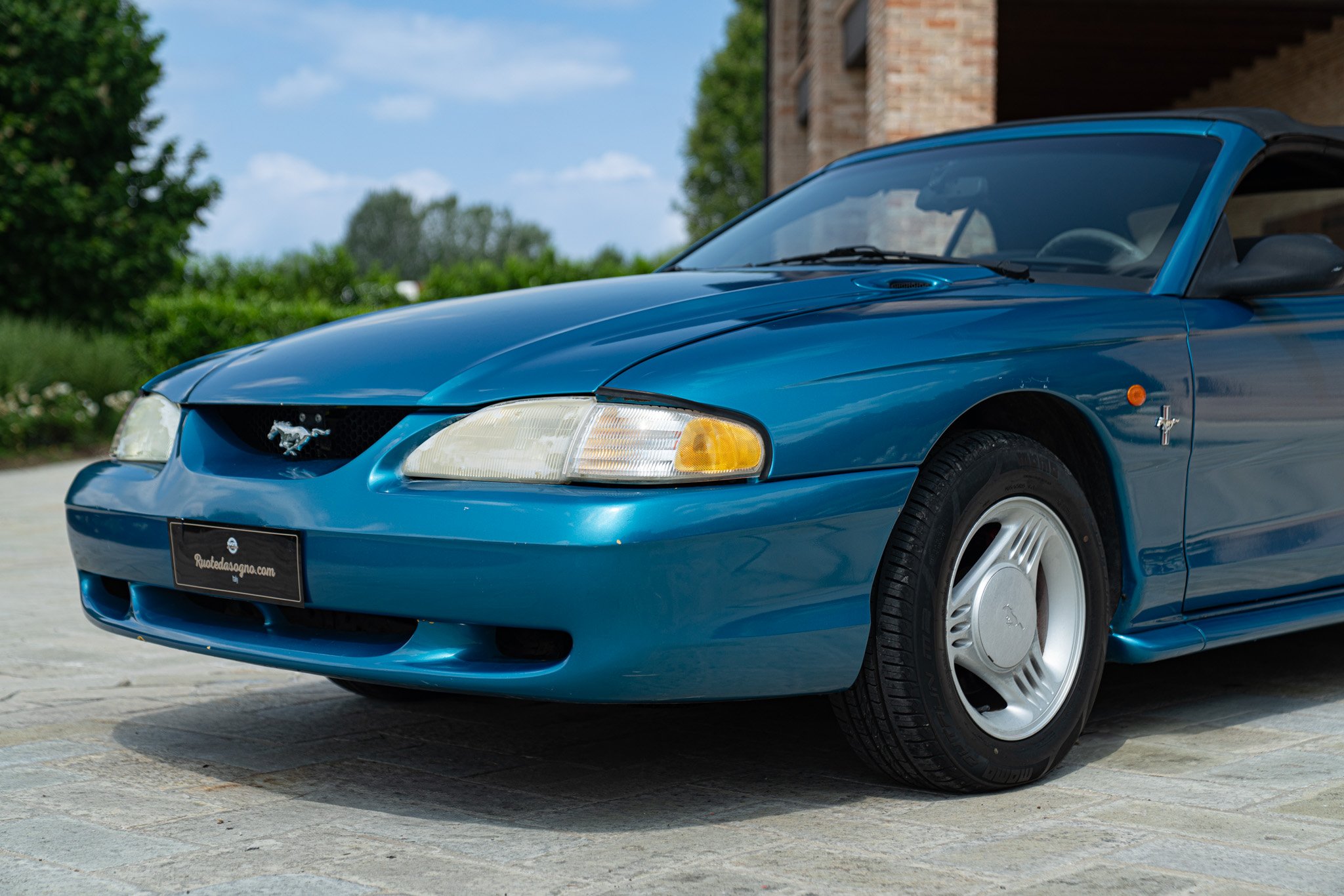 Ford MUSTANG CABRIOLET 