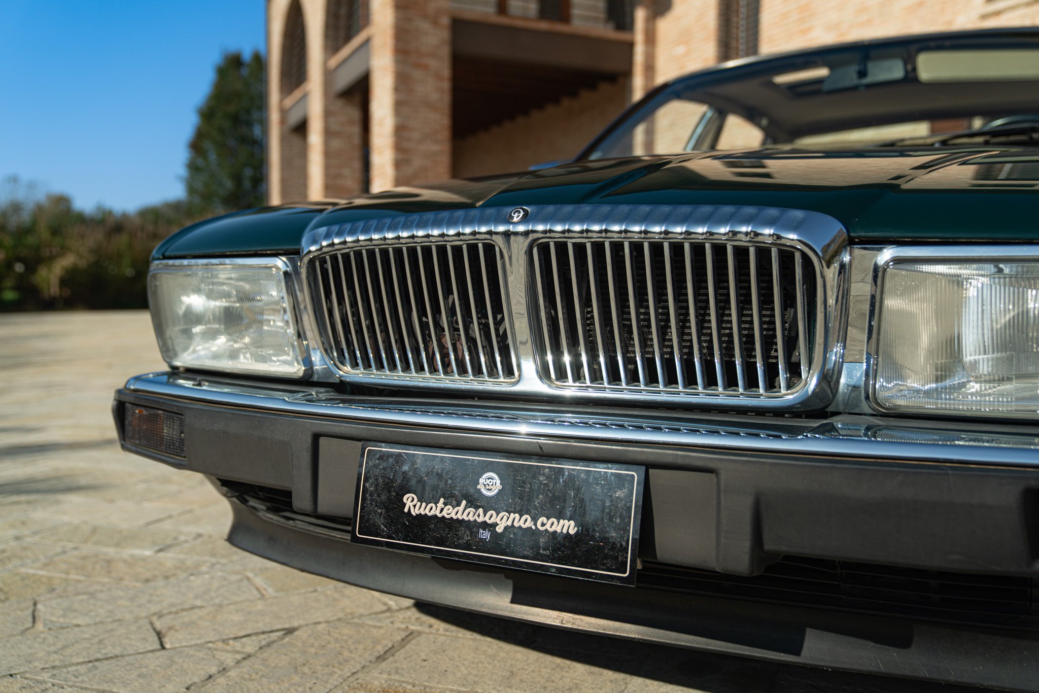 Daimler XJ 40 