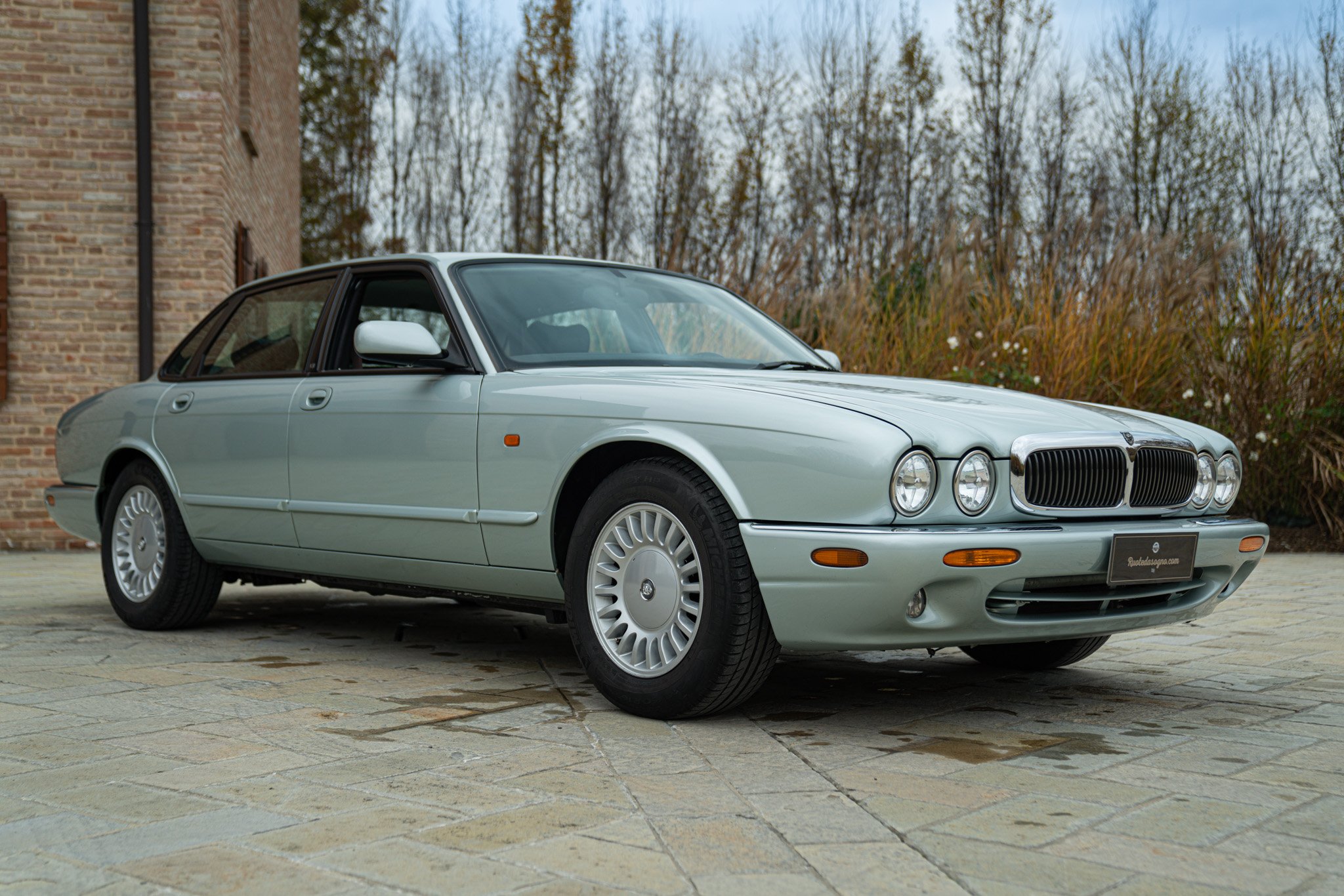 Jaguar XJ8 3.2 