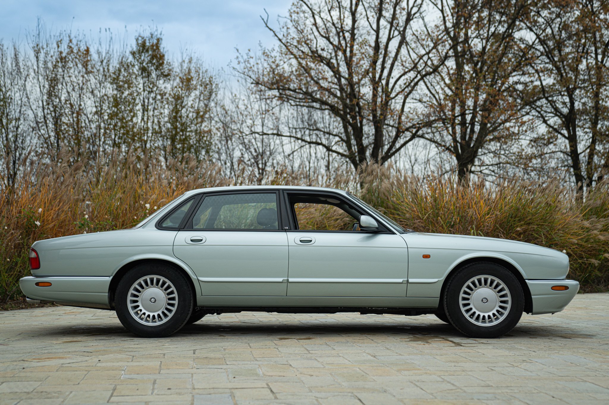 Jaguar XJ8 3.2 