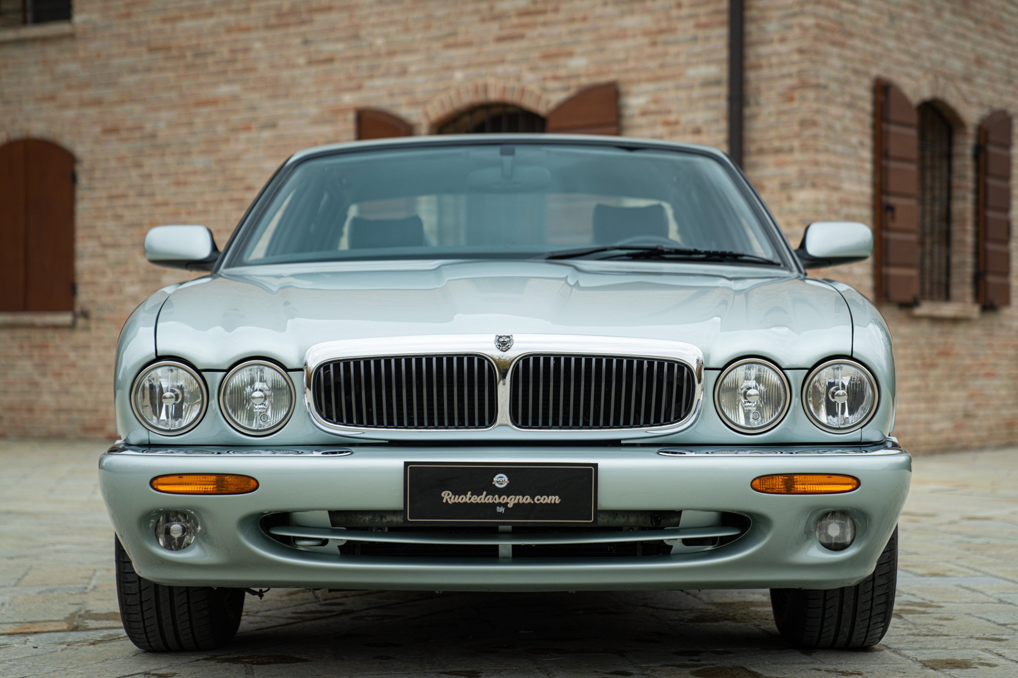 Jaguar XJ8 3.2 