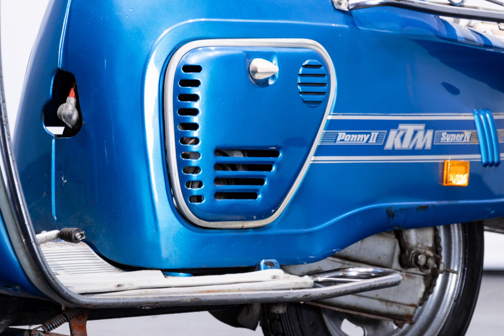 KTM PONNY II SUPER IV DELUXE SCOOTER 