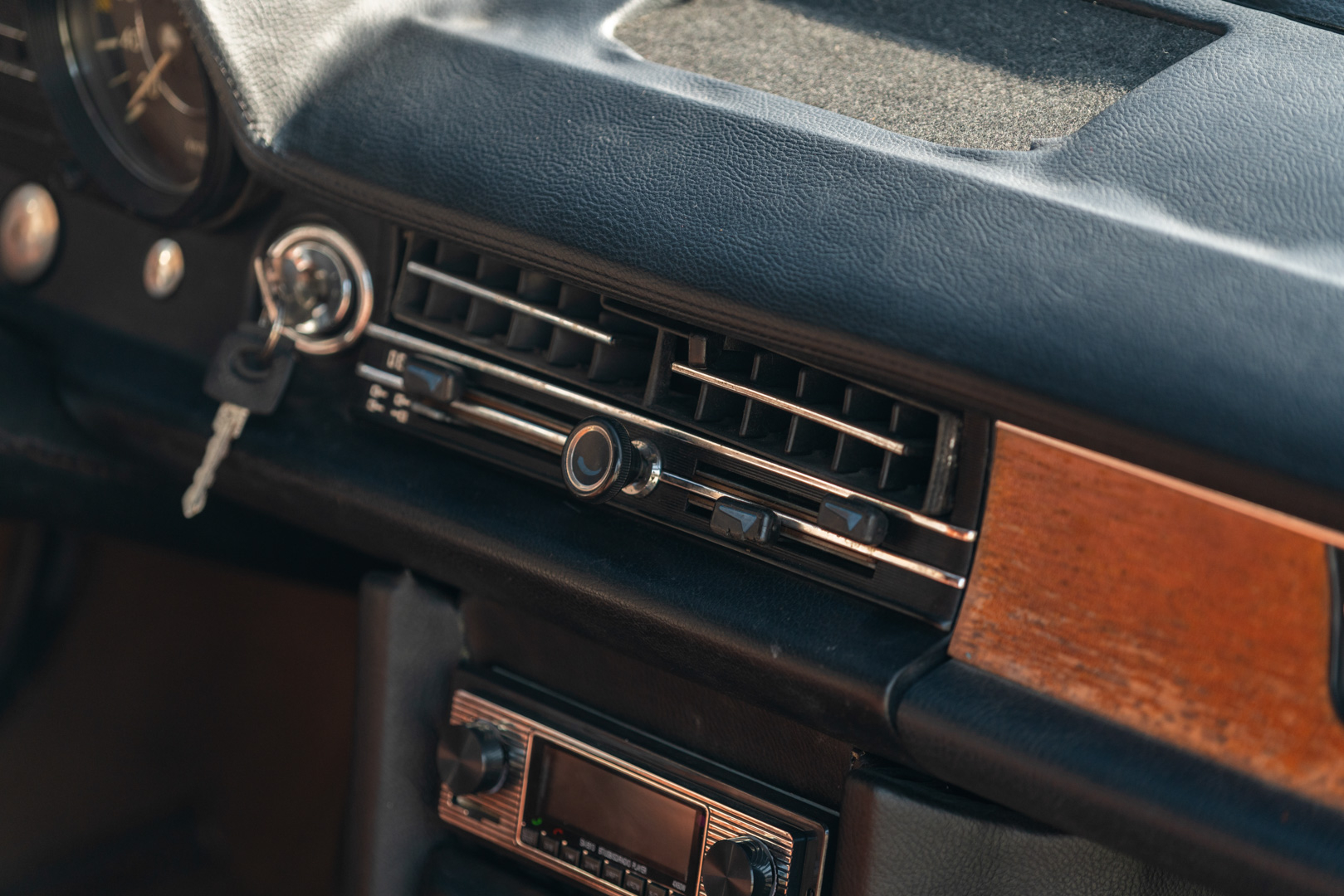 Mercedes Benz 250 CE 