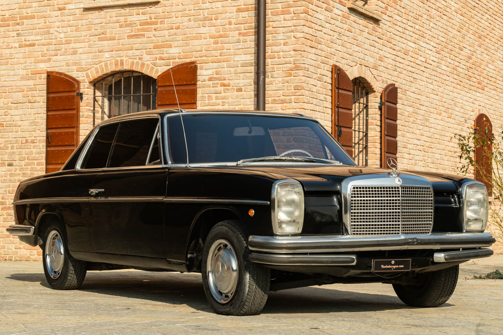 Mercedes Benz 250 CE 