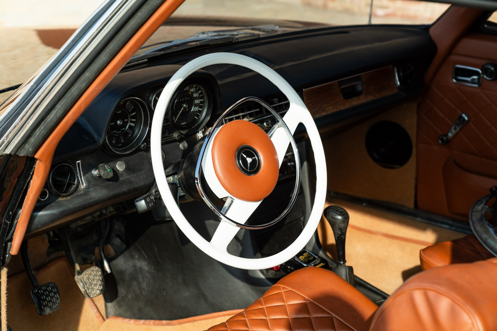 Mercedes Benz 250 CE 
