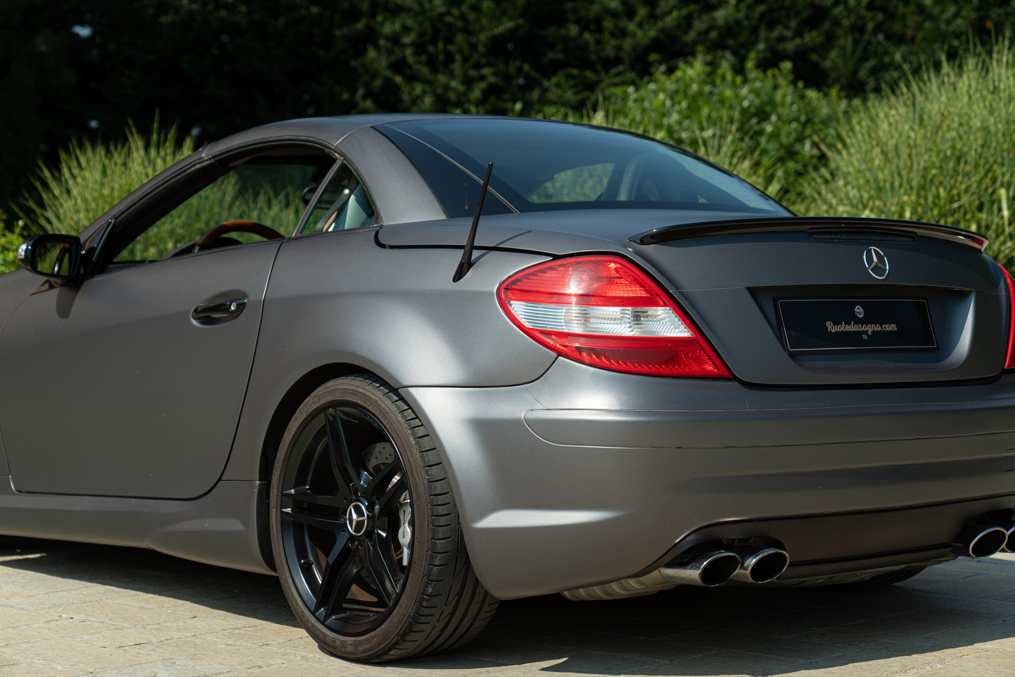 Mercedes Benz SLK 55 AMG 