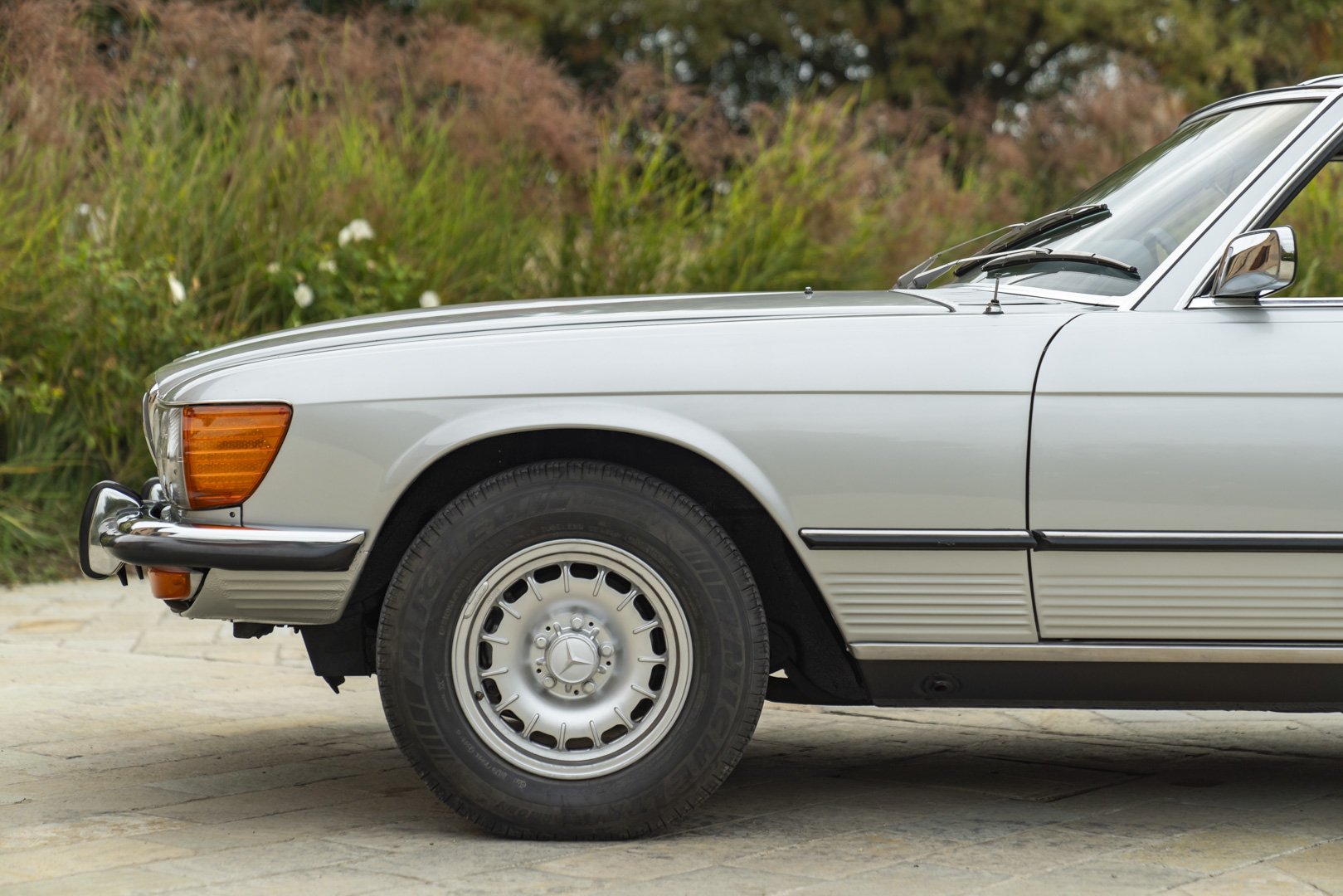 Mercedes Benz 450 SL 