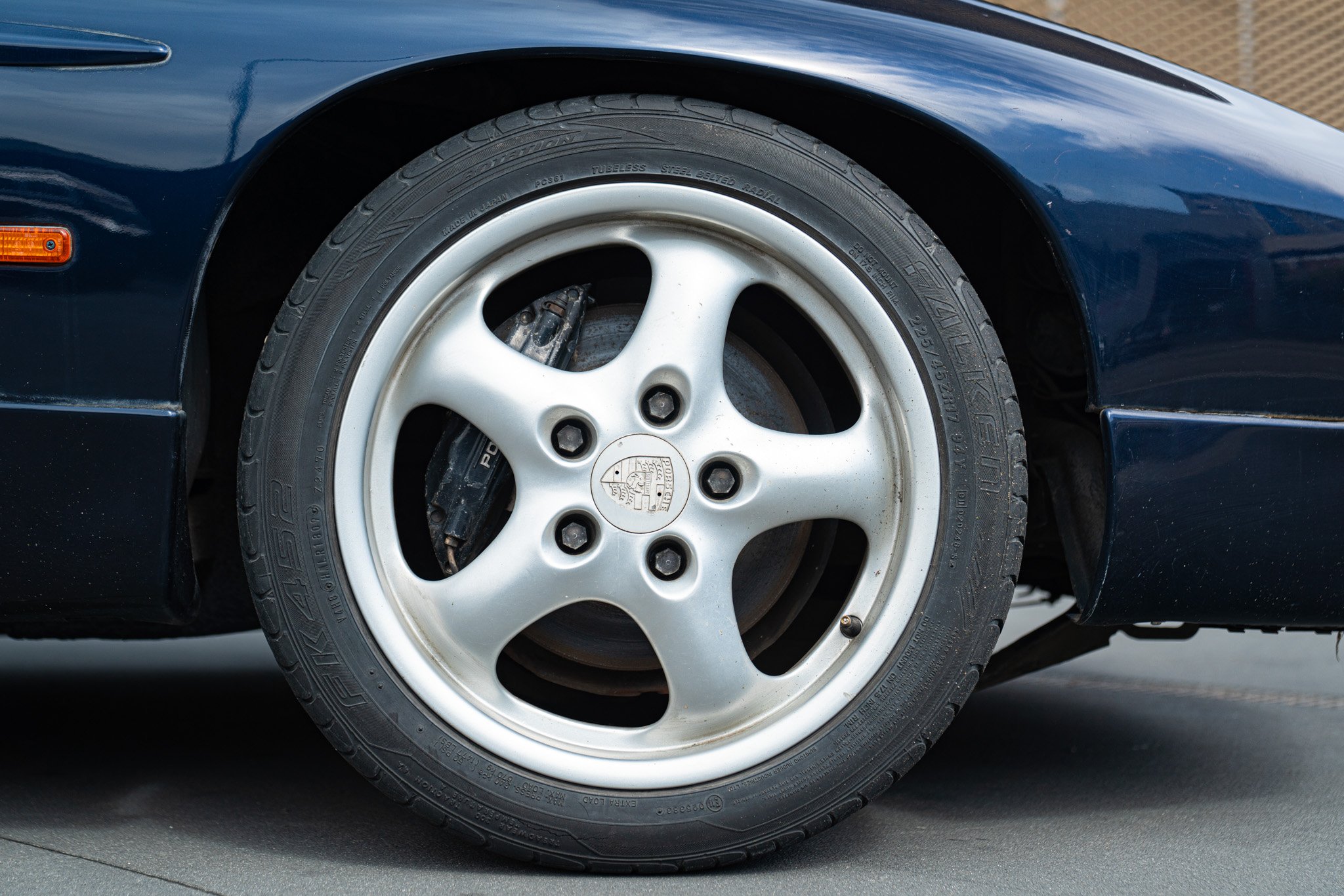 Porsche 928 