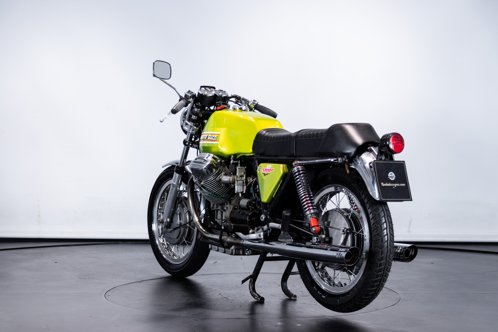 Moto Guzzi V7 SPORT 