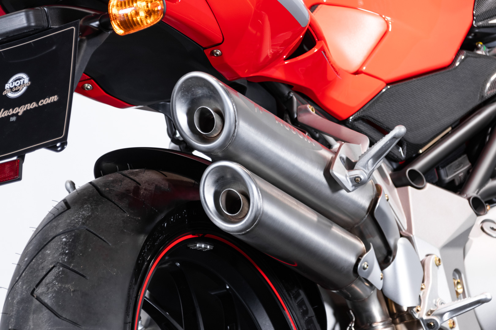 MV Agusta BRUTALE 910 R CORSE TITANIUM n°3/33 