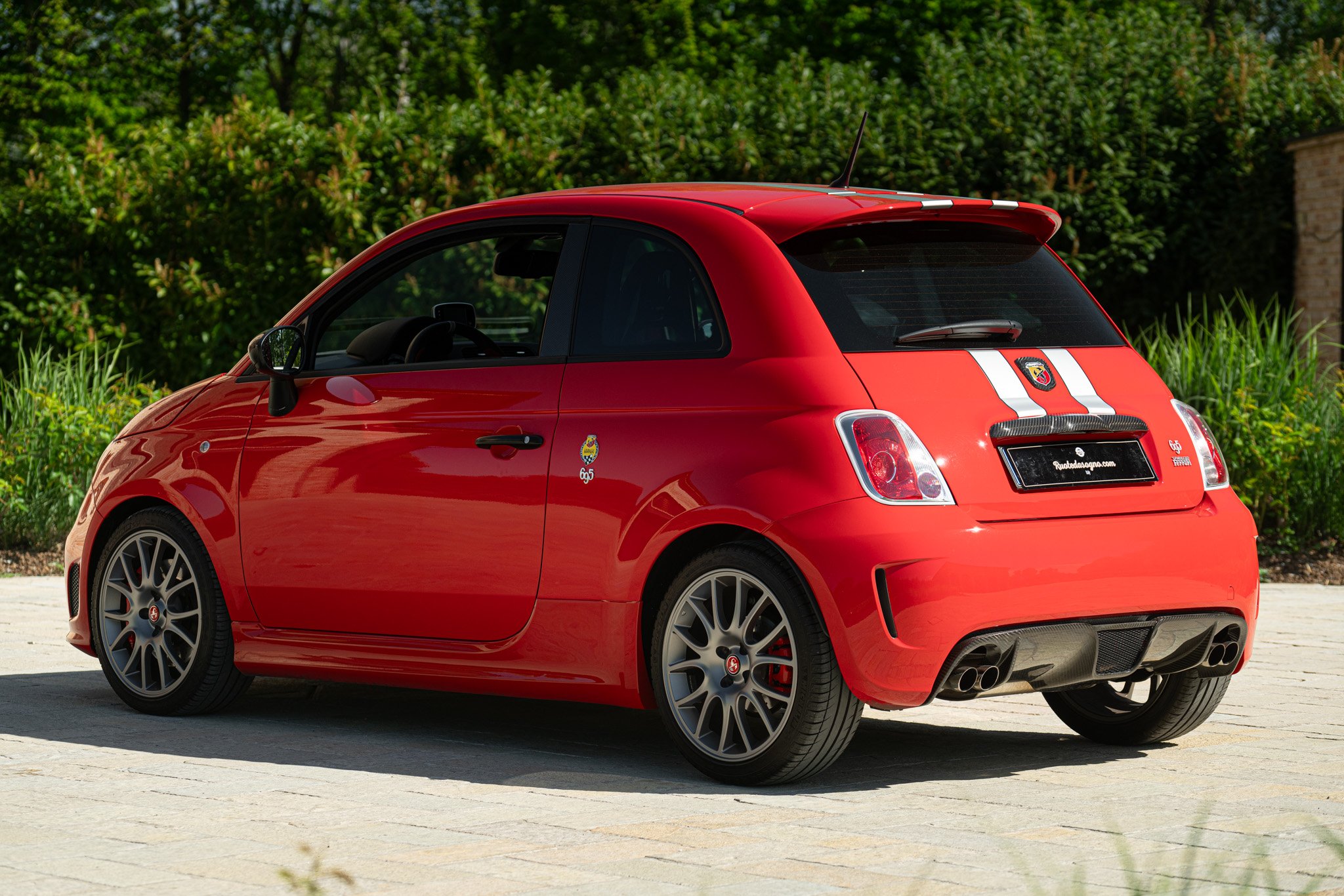 Abarth 695 TRIBUTO FERRARI 