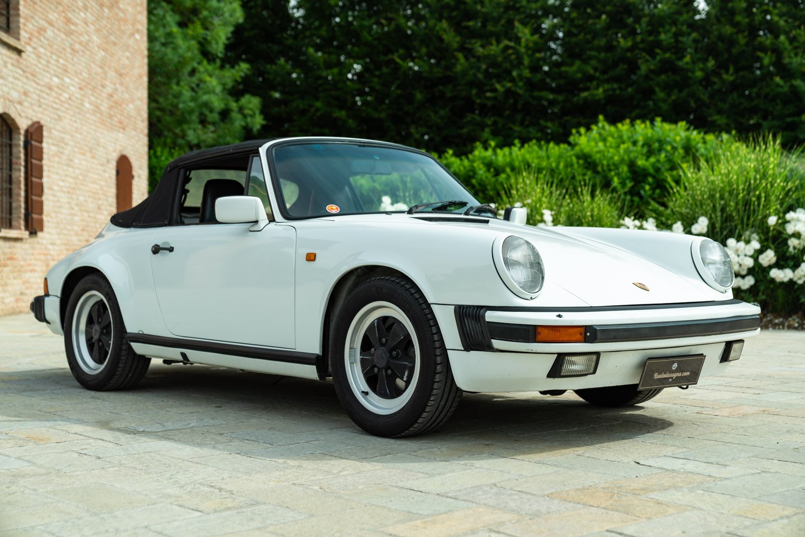 Porsche 911 CARRERA 3.2 CABRIOLET 