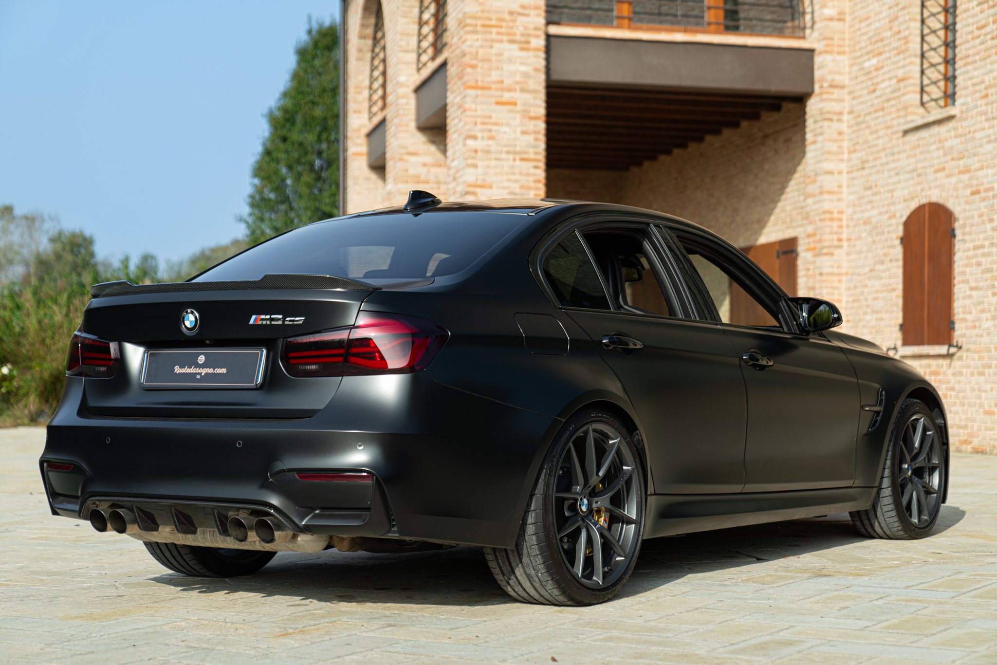 BMW M3 CS 