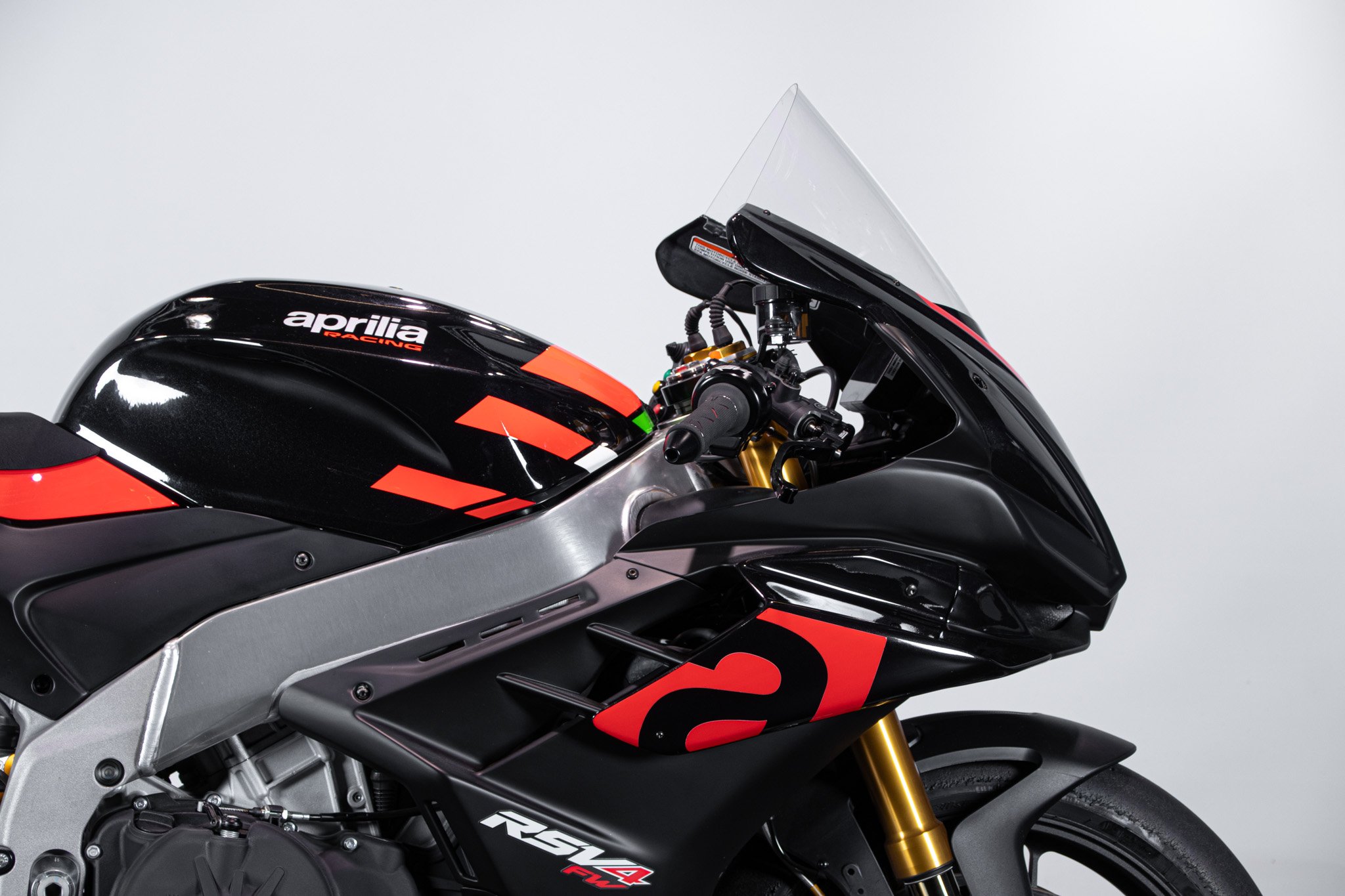 Aprilia RSV4 FACTORY WORKS 