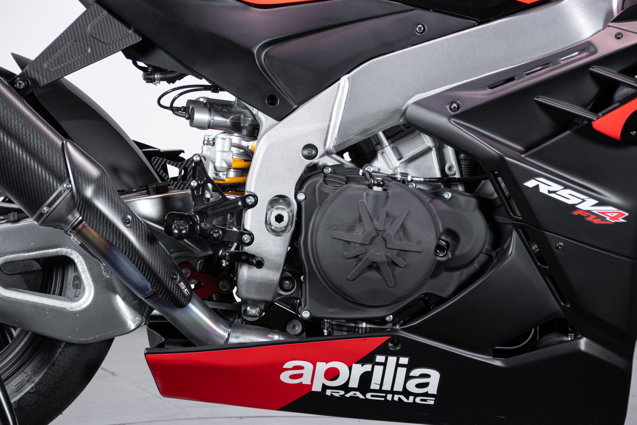 Aprilia RSV4 FACTORY WORKS 