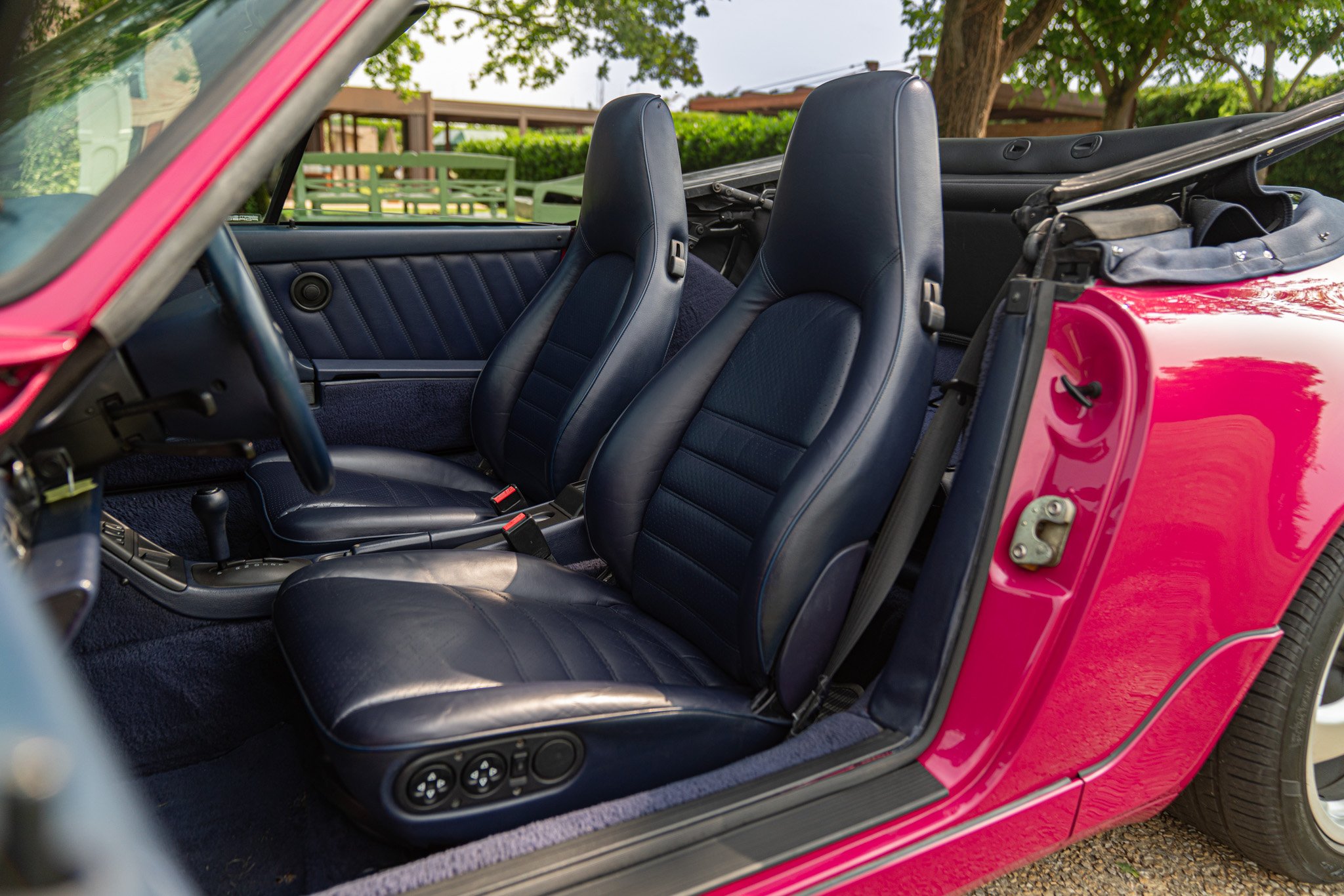 Porsche 964 (911) CARRERA 2 CABRIOLET 