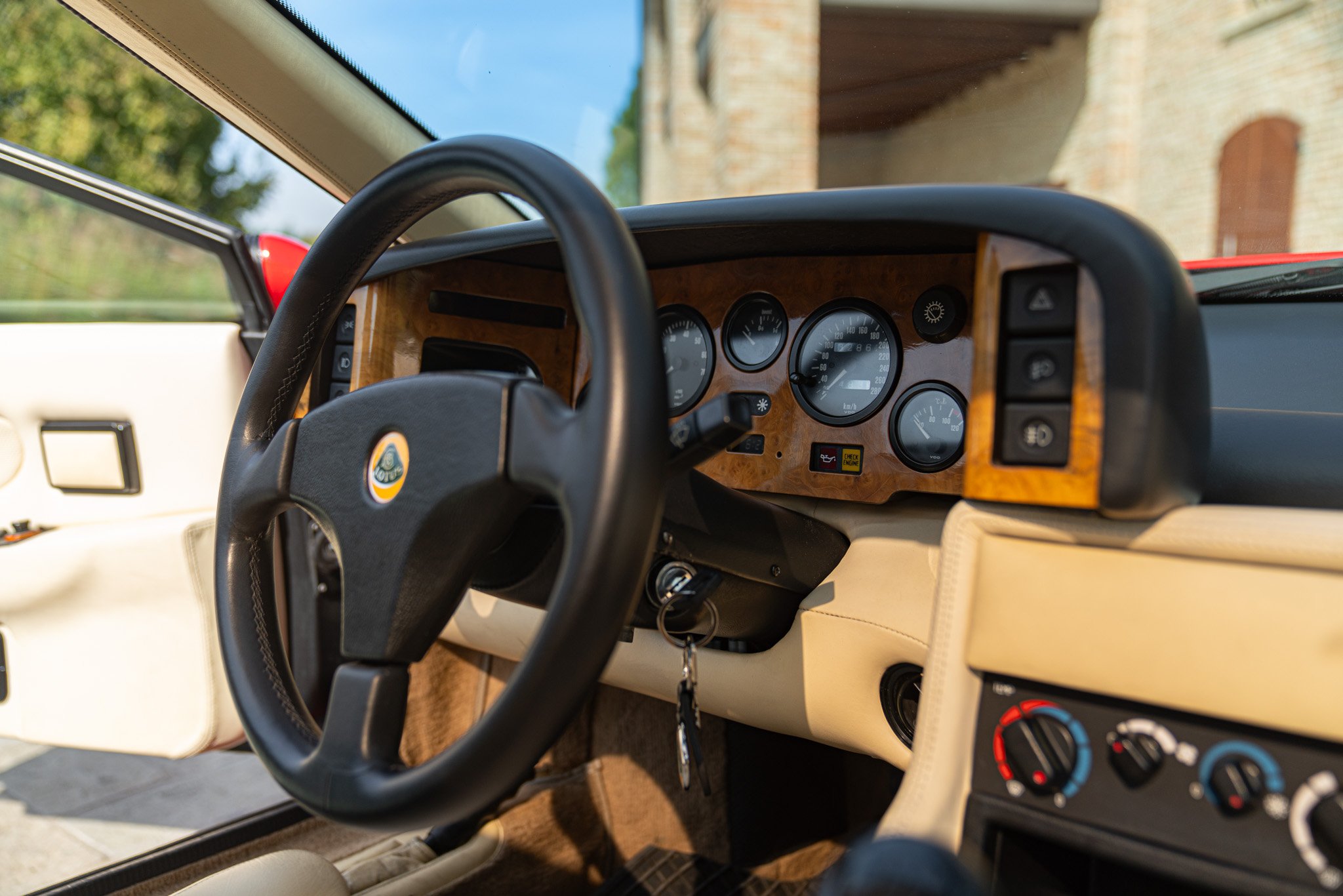 Lotus ESPIRIT TURBO SE 