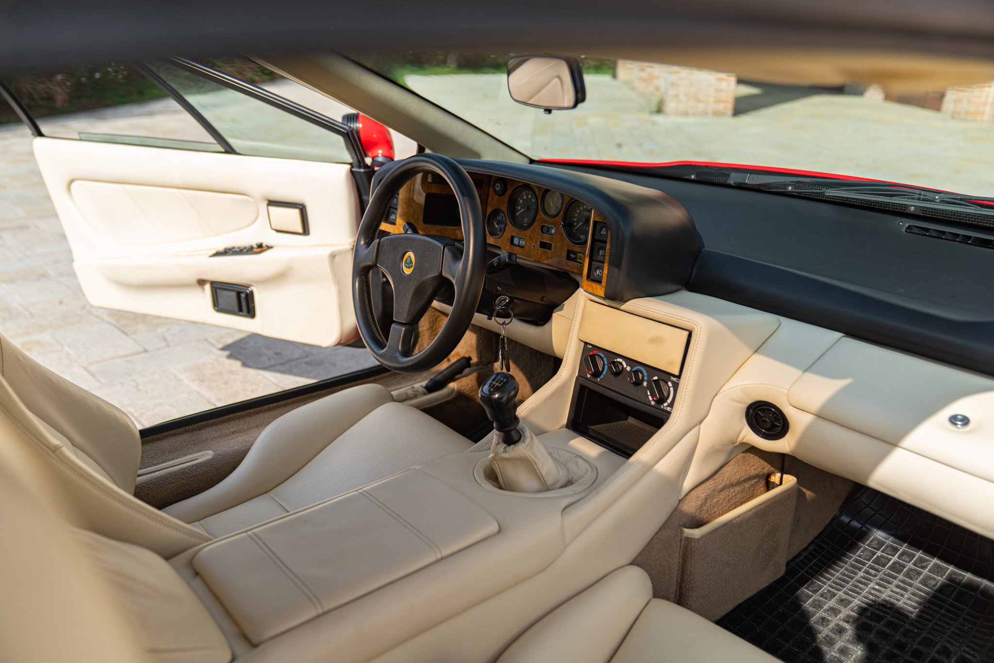 Lotus ESPIRIT TURBO SE 