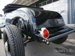 Ford V8 Roadster Hotrod