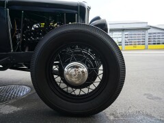 Ford V8 Roadster Hotrod