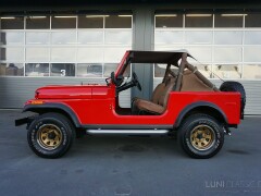 Jeep CJ-7 V8