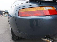 Porsche 928 S4