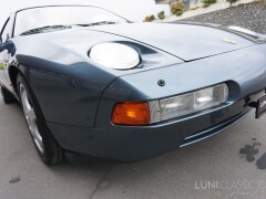 Porsche 928 S4