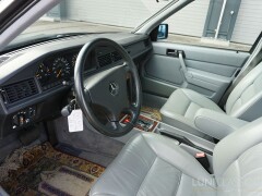 Mercedes Benz  190 E 2.3