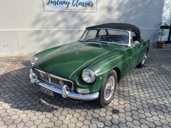 MG B Roadster