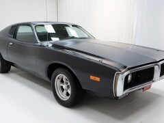 Dodge Charger 2-door hardtop coupe V8 \'74 