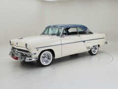 Ford Victoria Crestline V8 \'54 