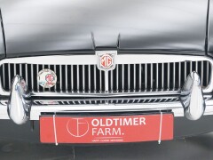 MG B \'68 